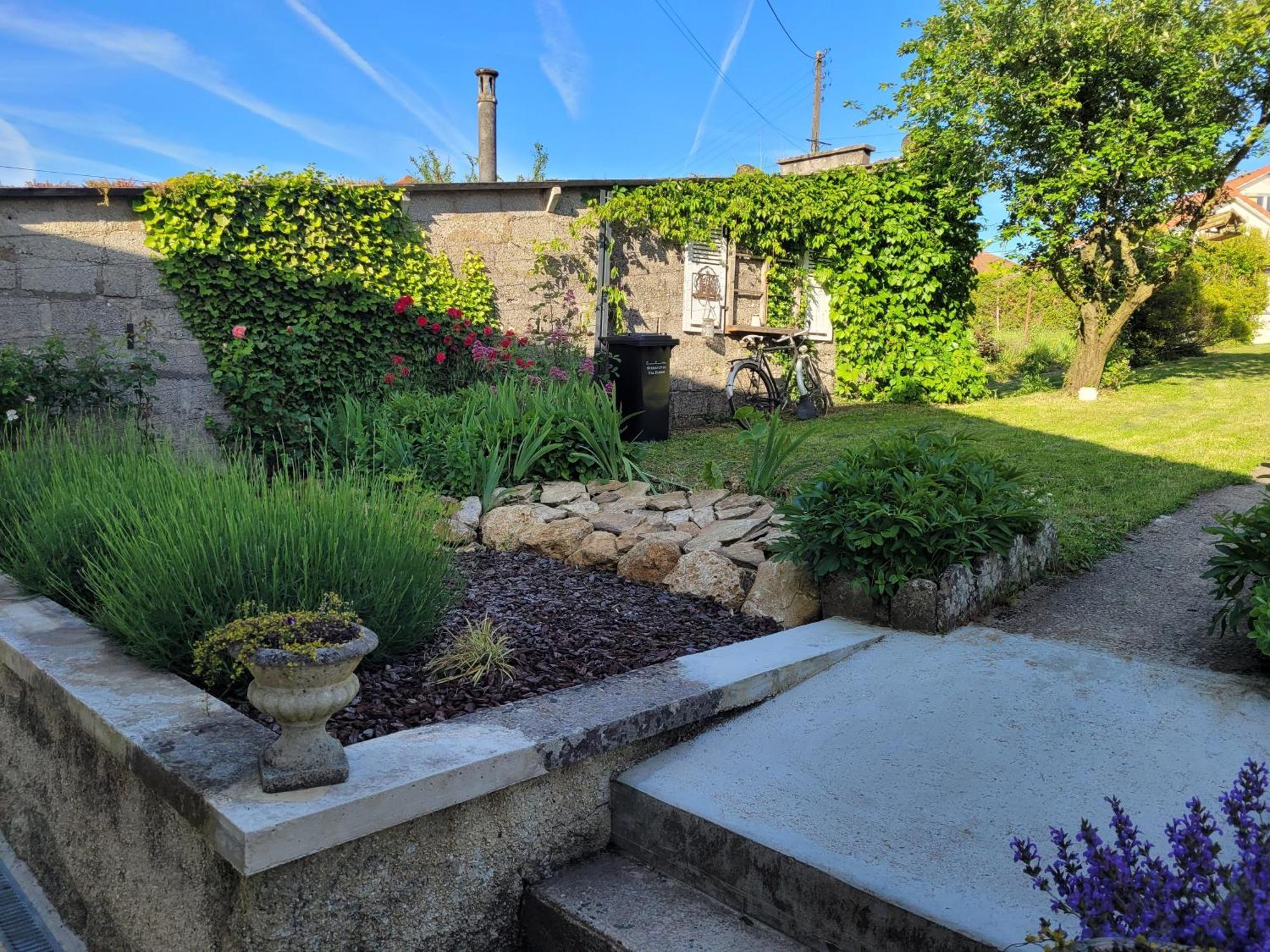 Maison Lombardi - Gite 6 Personnes 4 Etoiles Dun-sur-Meuse Exterior foto